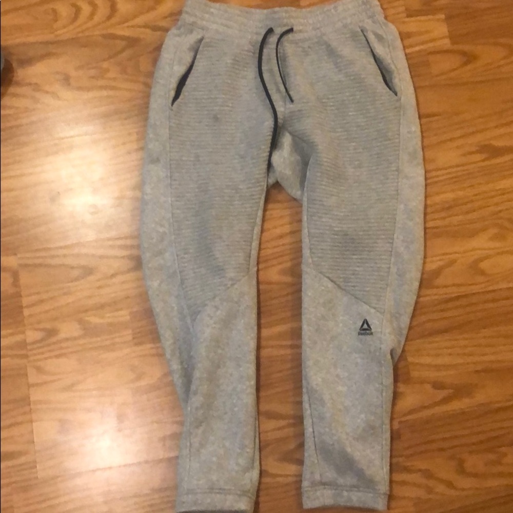Men’s size medium Reebok sweats